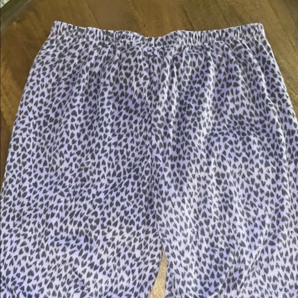 Simply Vera Women’s Pajamas, size XL - Picture 7 of 7